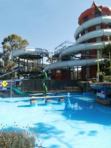 Źródła termalne koło Łodzi – aquapark termy. Wypad na basen